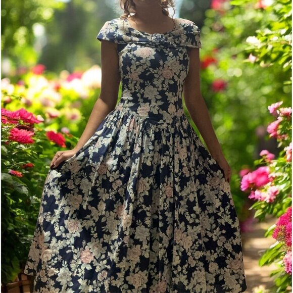 Vintage 1980s All That Jazz Floral Fit & Flare Dress Small Made in USA - Picture 2 of 7